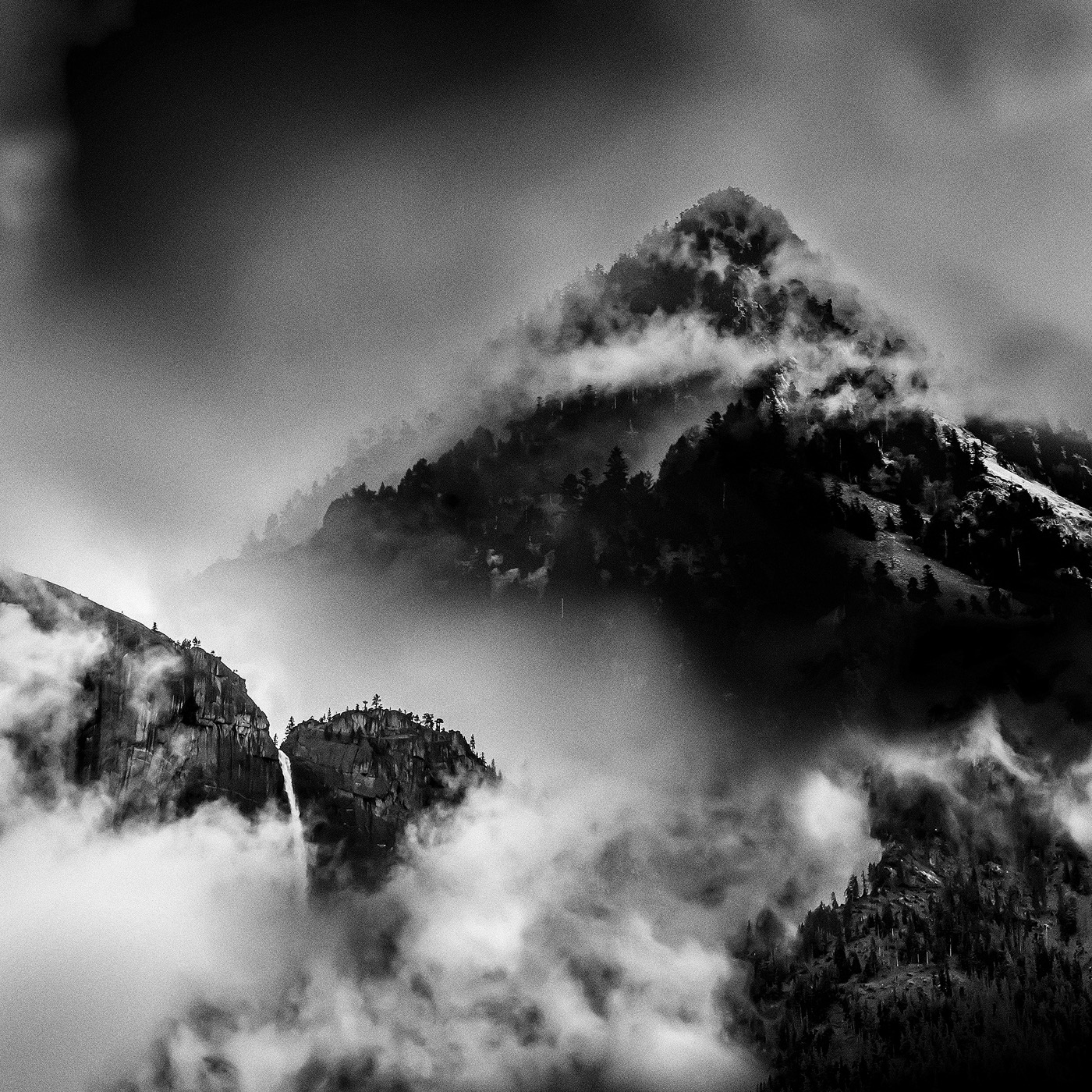 Black Mountain, image 08